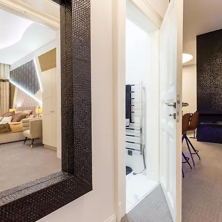 アパート Luxurious In The Center