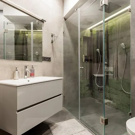 アパート Luxurious In The Center *