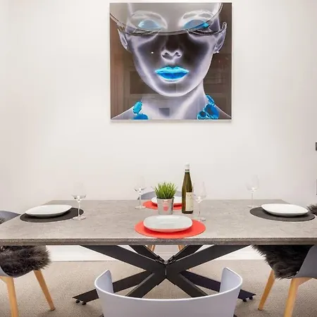 Luxurious In The Center アパート ブダペスト