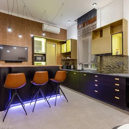 アパート Luxurious In The Center ブダペスト