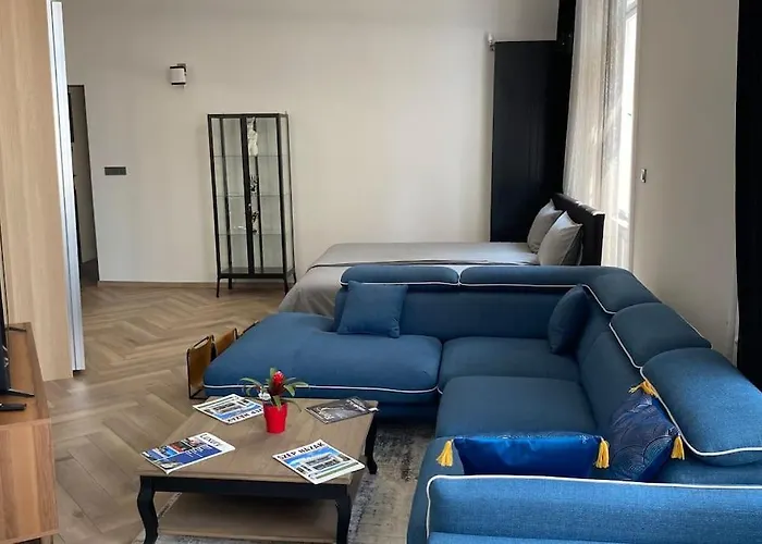 Luxurious In The Center